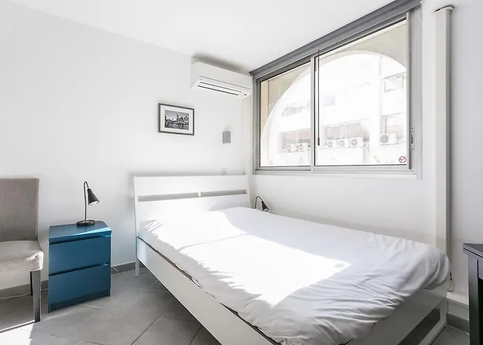 Coeur Urbain Apartments - Place De La Comedie